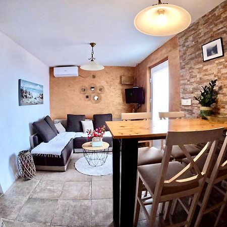 Krasići Apartments Obradovic מראה חיצוני תמונה