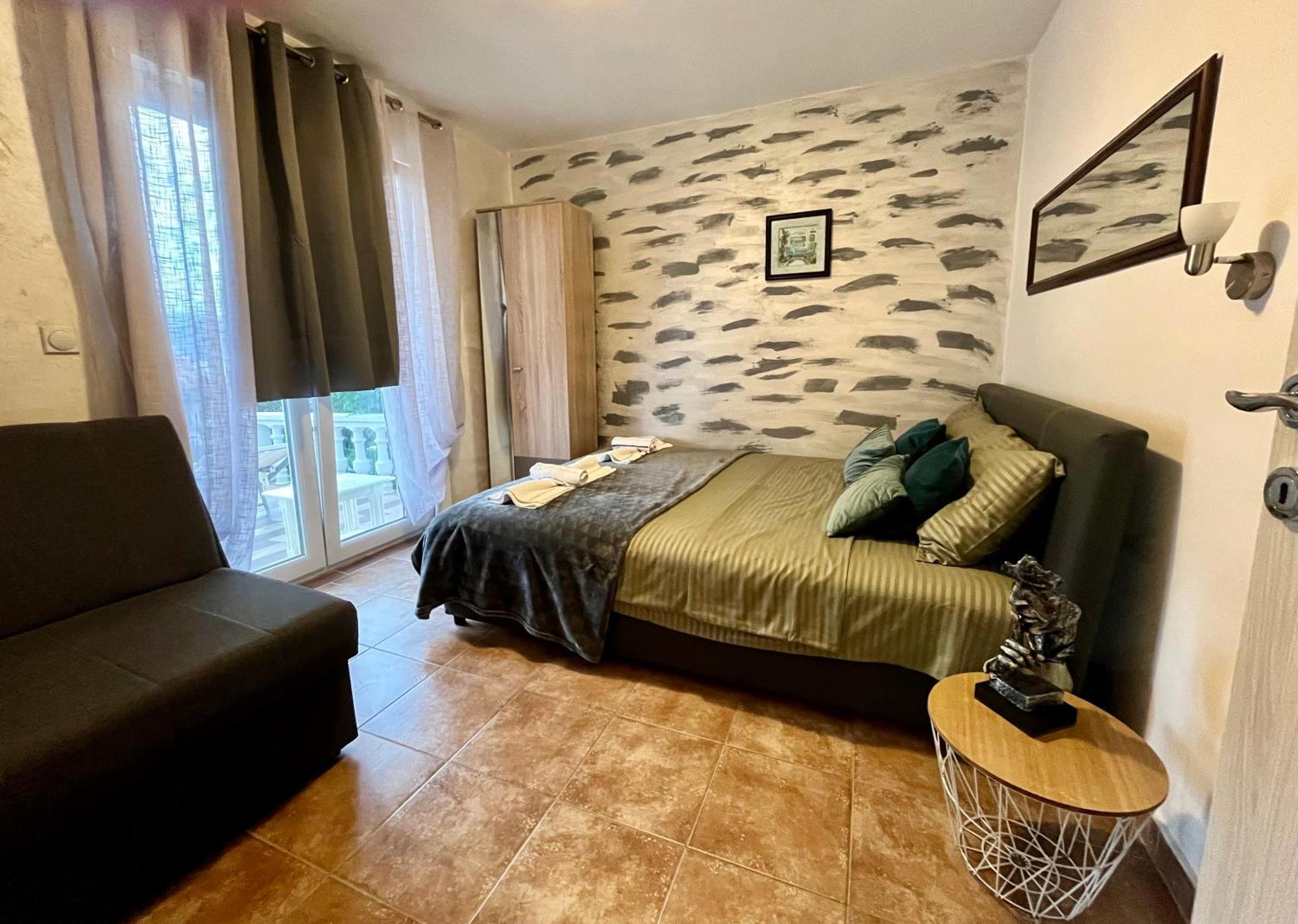 Krasići Apartments Obradovic מראה חיצוני תמונה